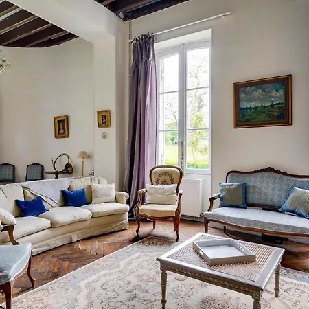 Chateau De Vidasse *