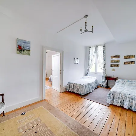 Pensión Chateau De Vidasse *