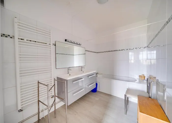 Chateau De Vidasse * Pessac-sur-Dordogne