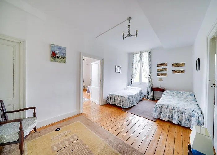 Gæstehus Chateau De Vidasse *